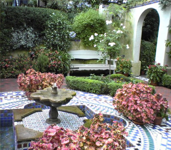 garden-fountain