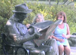 BrookfieldGardens5-statue-Peg-Anna